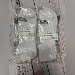 32 Degrees Cool Comfort‎ White Athletic Socks